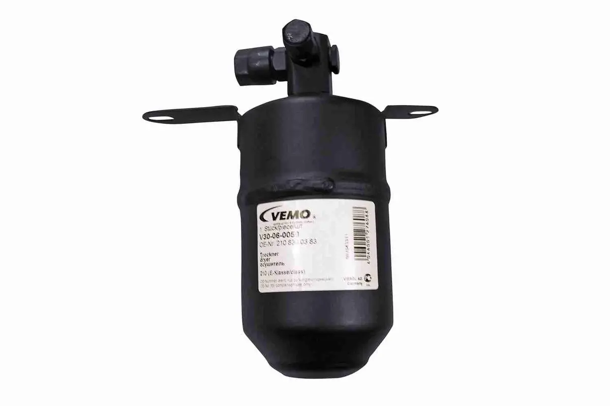 Dryer, Air Conditioning - V30-06-0050 1
