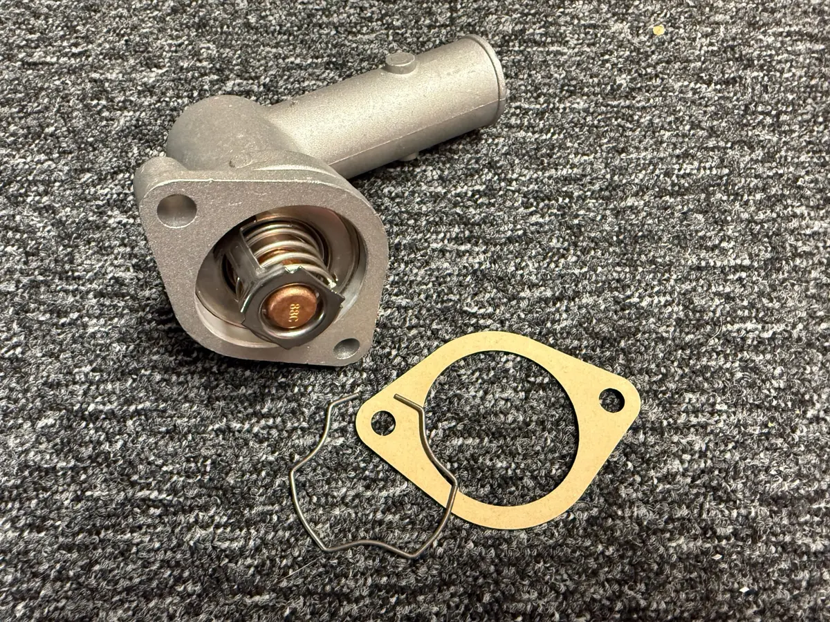 Ford Sohc Pinto Early Type Thermostat Housing & 88 Degree Thermostat 6 005 746 1