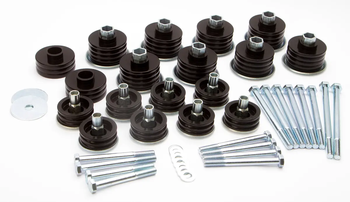 Daystar 1999-07 Ford Super Duty F-250 F-550 Body Mount 1